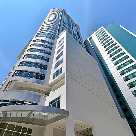 Currency Serviced Suites Manila Eksteriør billede