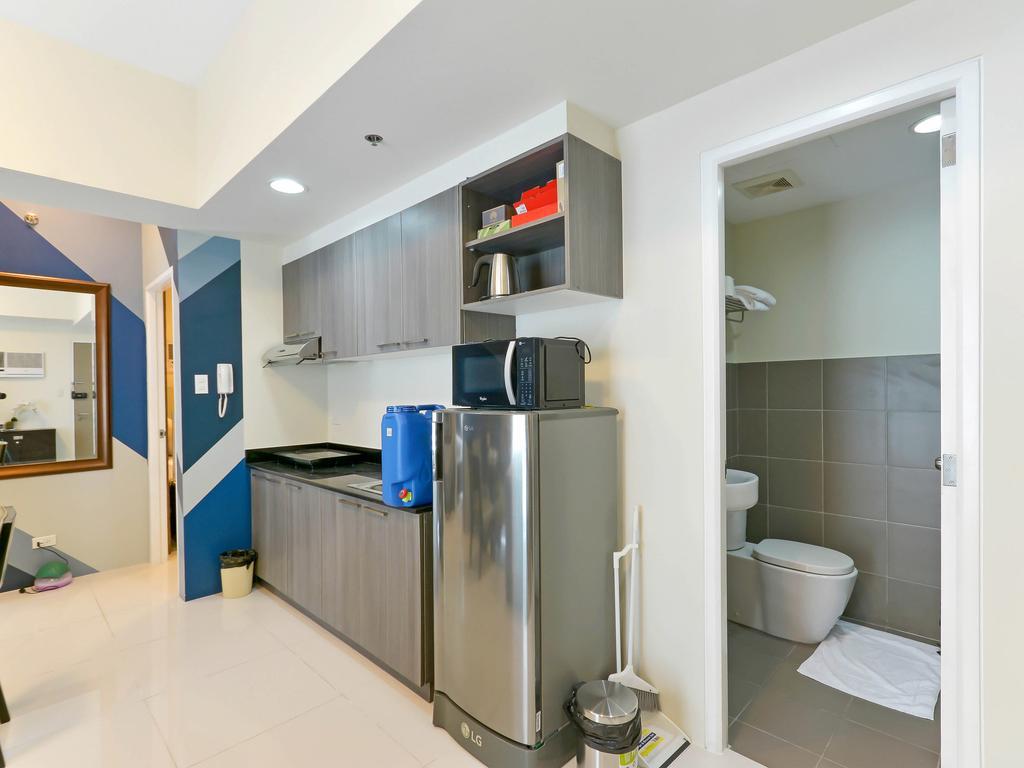 Currency Serviced Suites Manila Eksteriør billede