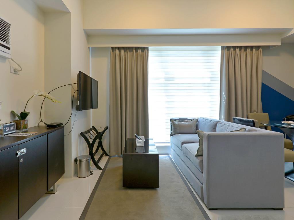 Currency Serviced Suites Manila Eksteriør billede