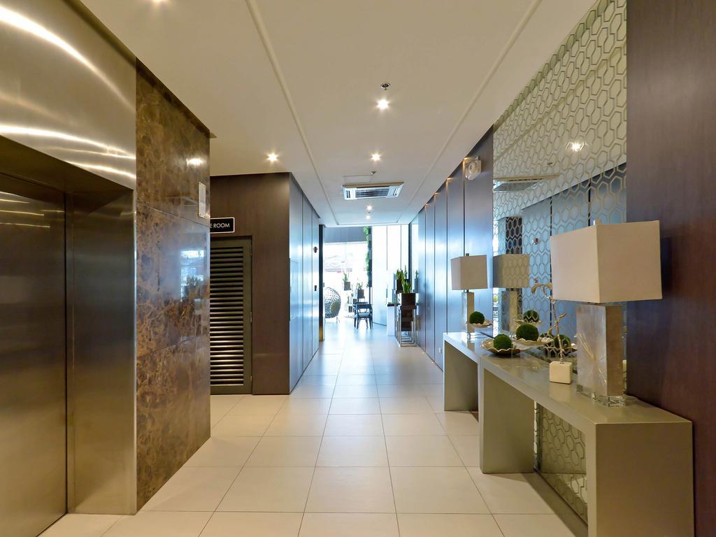 Currency Serviced Suites Manila Eksteriør billede