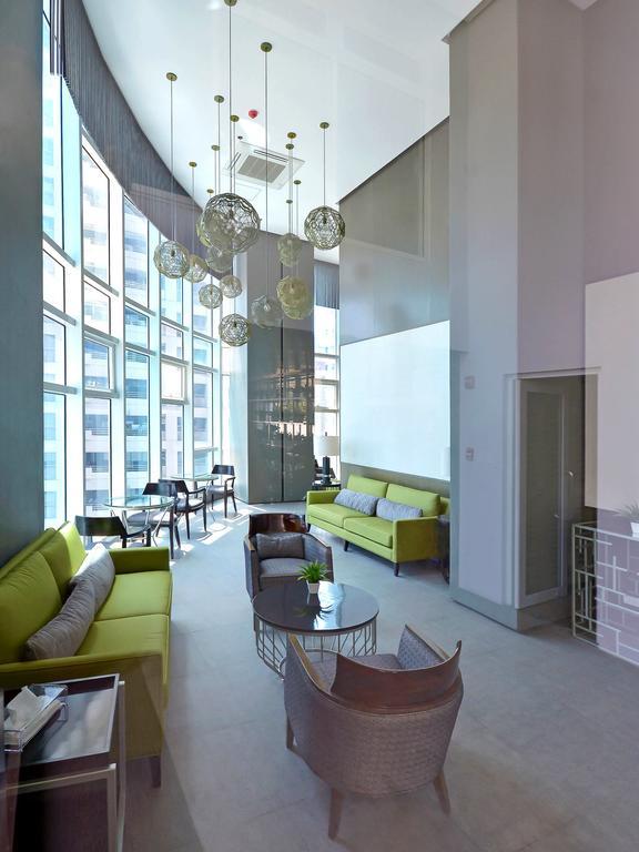 Currency Serviced Suites Manila Eksteriør billede