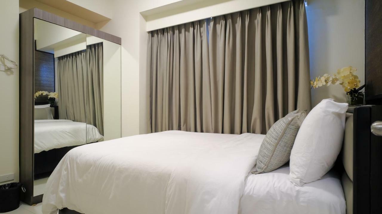 Currency Serviced Suites Manila Eksteriør billede